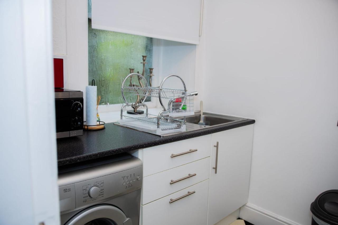 Rose Apartment 2-Bed Town Centre Apartment In Ayr Exterior photo